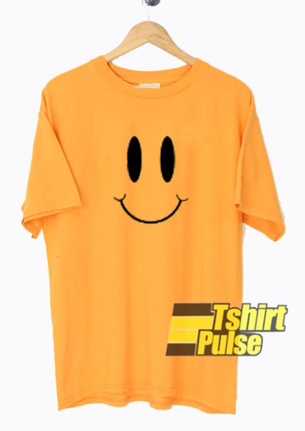Smiley Face Yellow t-shirt for men and women tshirt