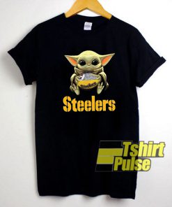 Baby Yoda Hug Pittsburght Steelers t-shirt for men and women tshirt