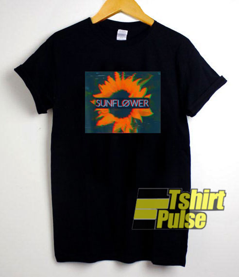 Vaporwave Aesthetic Sunflower t-shirt for men and women tshirt