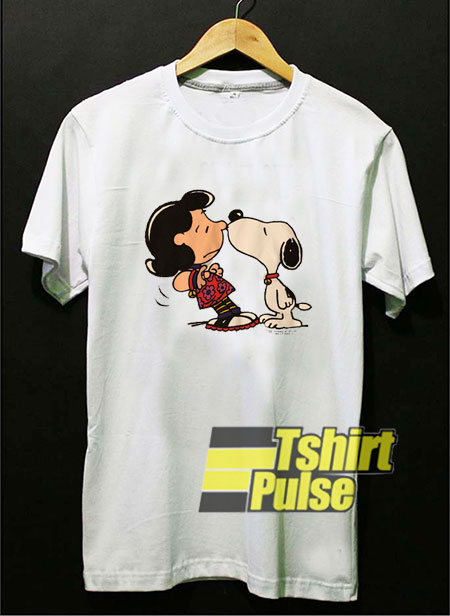 Snoopy Kissing Lucy shirt