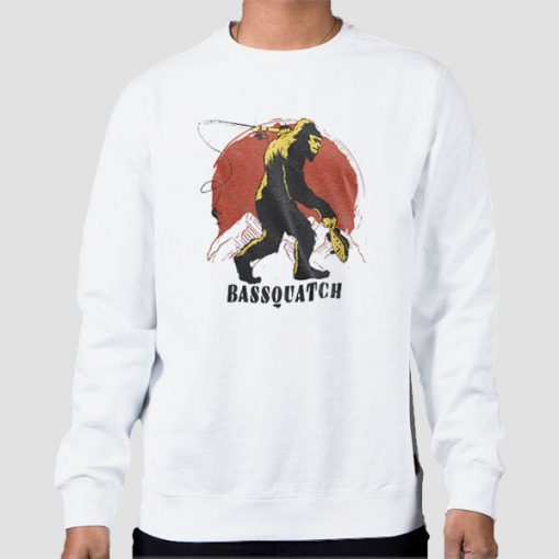 Sweatshirt White Vintage Bigfoot Bassquatch Shirt