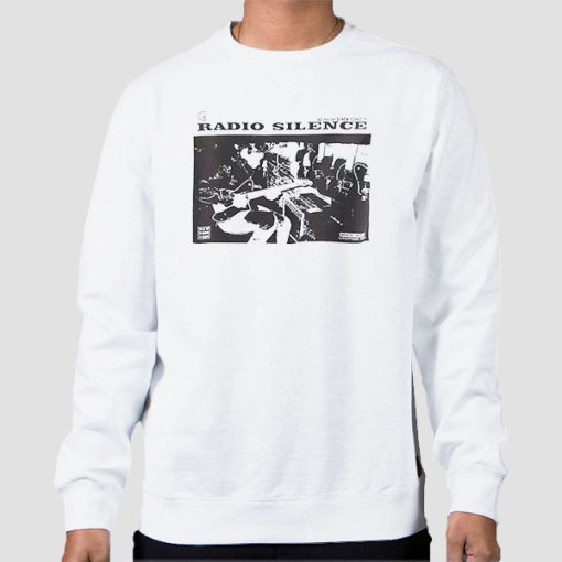 Sweatshirt White Rare Vintage Radio Silence