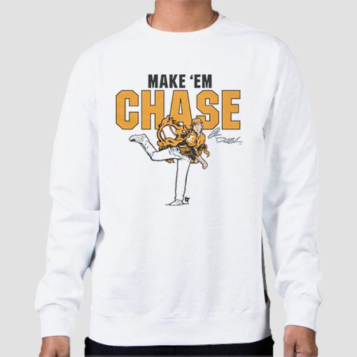 Sweatshirt White Vintage Retro Make 'Em Chase Dollander