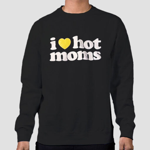Sweatshirt Black Yellow Heart I Love Hot Moms