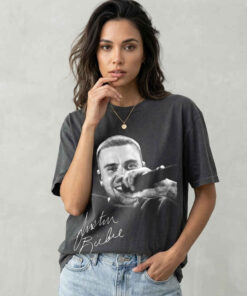 Classic JB Photo Print Signature Shirt graphic cotton tee with pop music inspired artwork, casual short sleeve style, and trendy celebrity streetwear fashion.